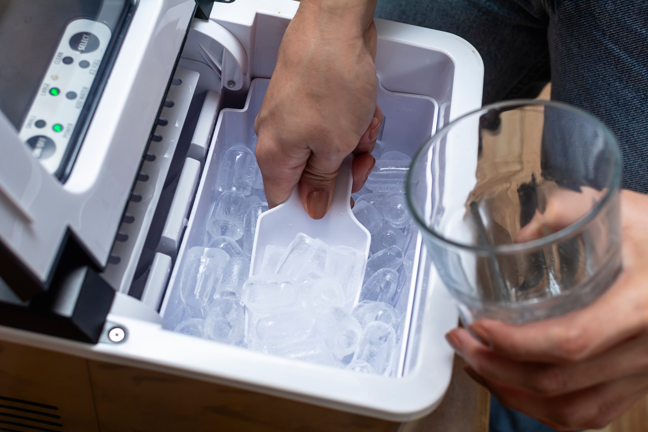 Best Countertop Ice Makers: Top Picks for Your Home in 2025