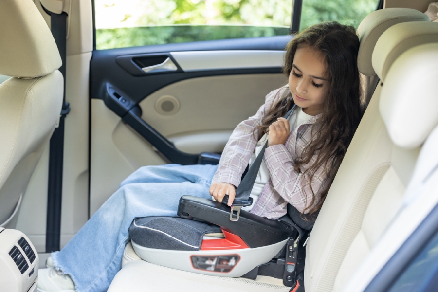 Best Booster Seat: Complete Buying Guide for Safe and Comfortable Car Travel